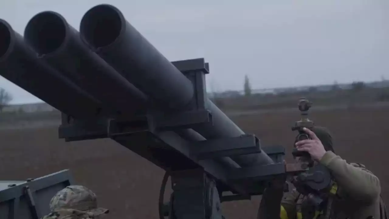 Ukraine war: On the frontline in Kherson exposed Ukrainian fighters are taking huge risks