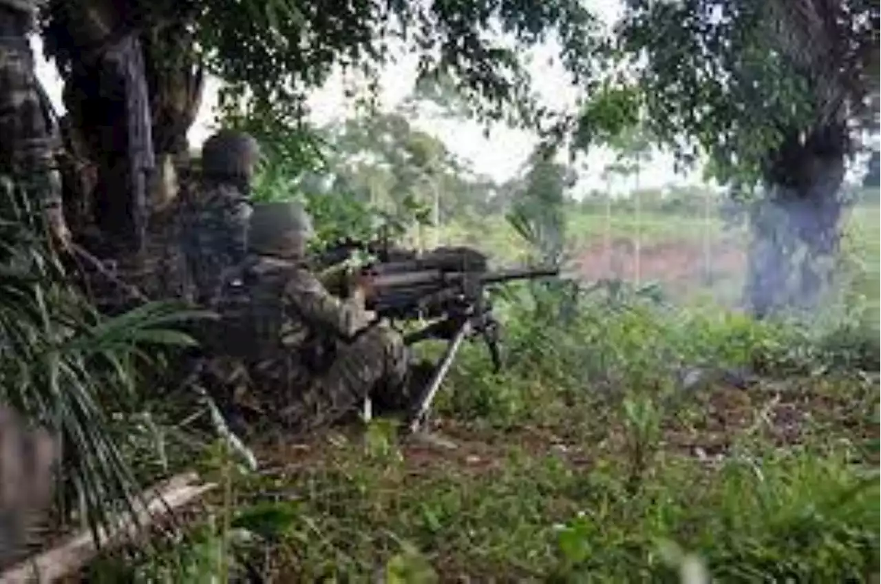 Thousands flee as soldiers, MILF members clash in Basilan