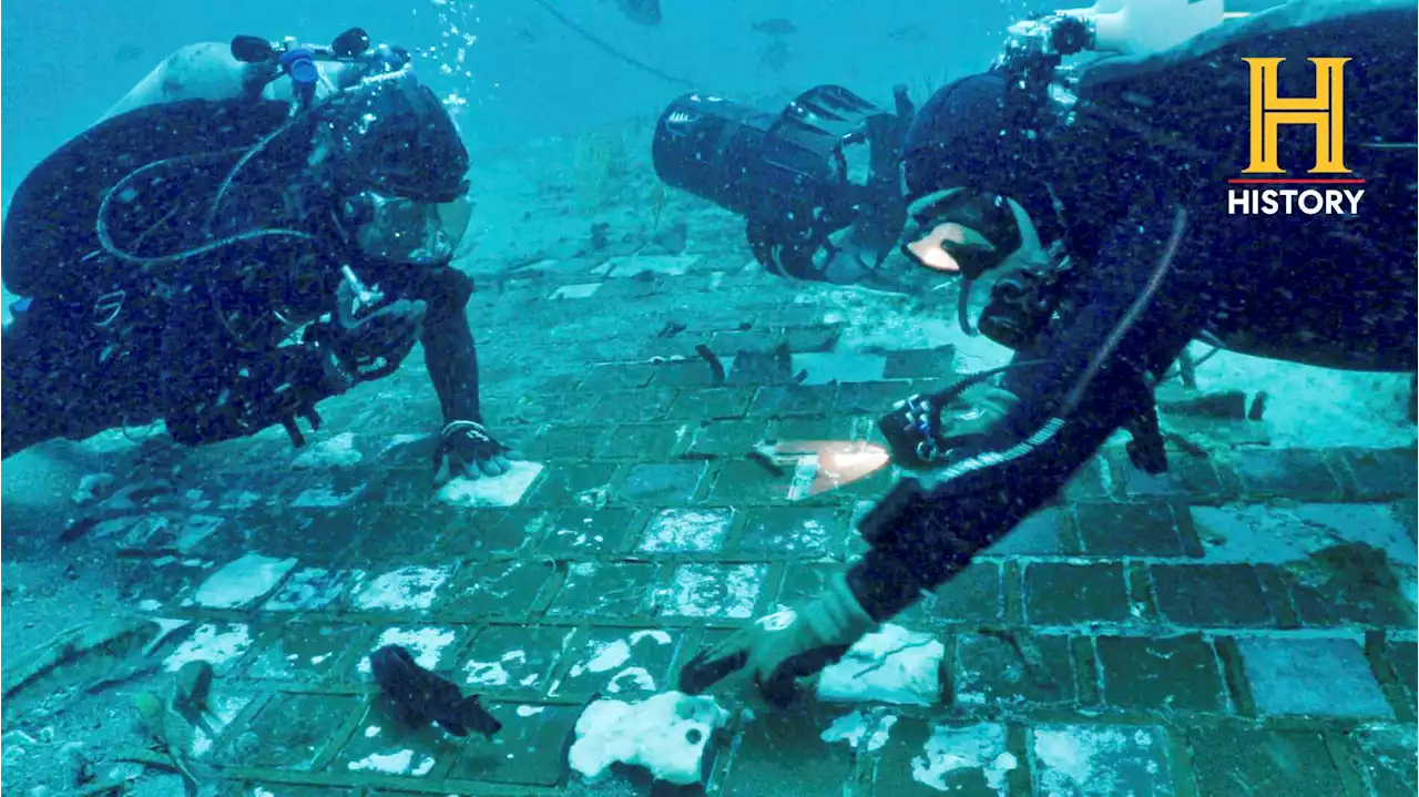 Section of destroyed shuttle Challenger found on ocean floor