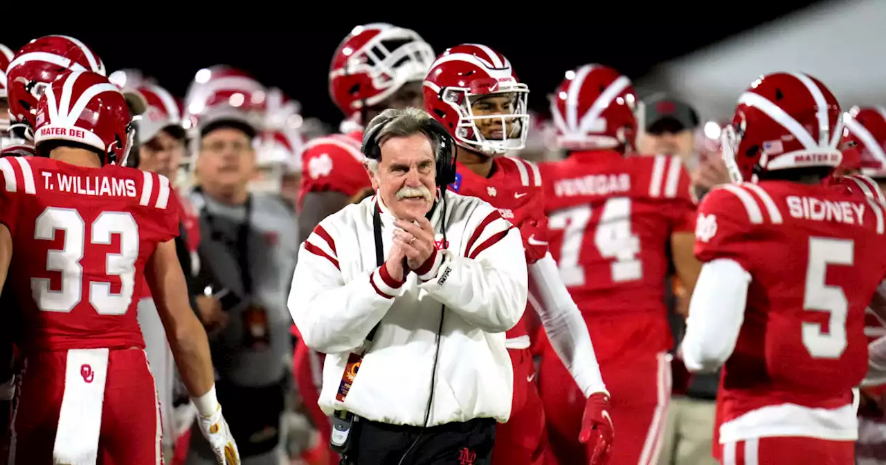 longtime-mater-dei-high-football-coach-bruce-rollinson-announces-retirement