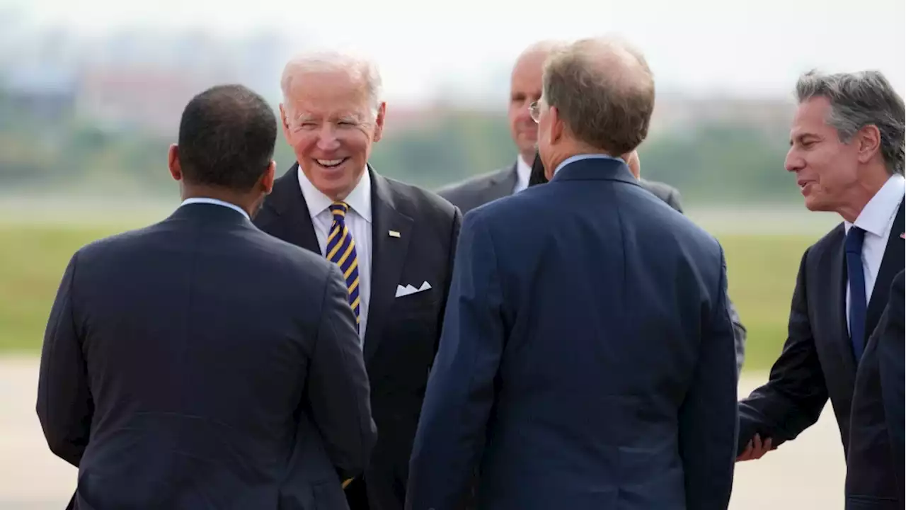 Biden lands in Cambodia to meet Asian allies ahead of Xi meeting