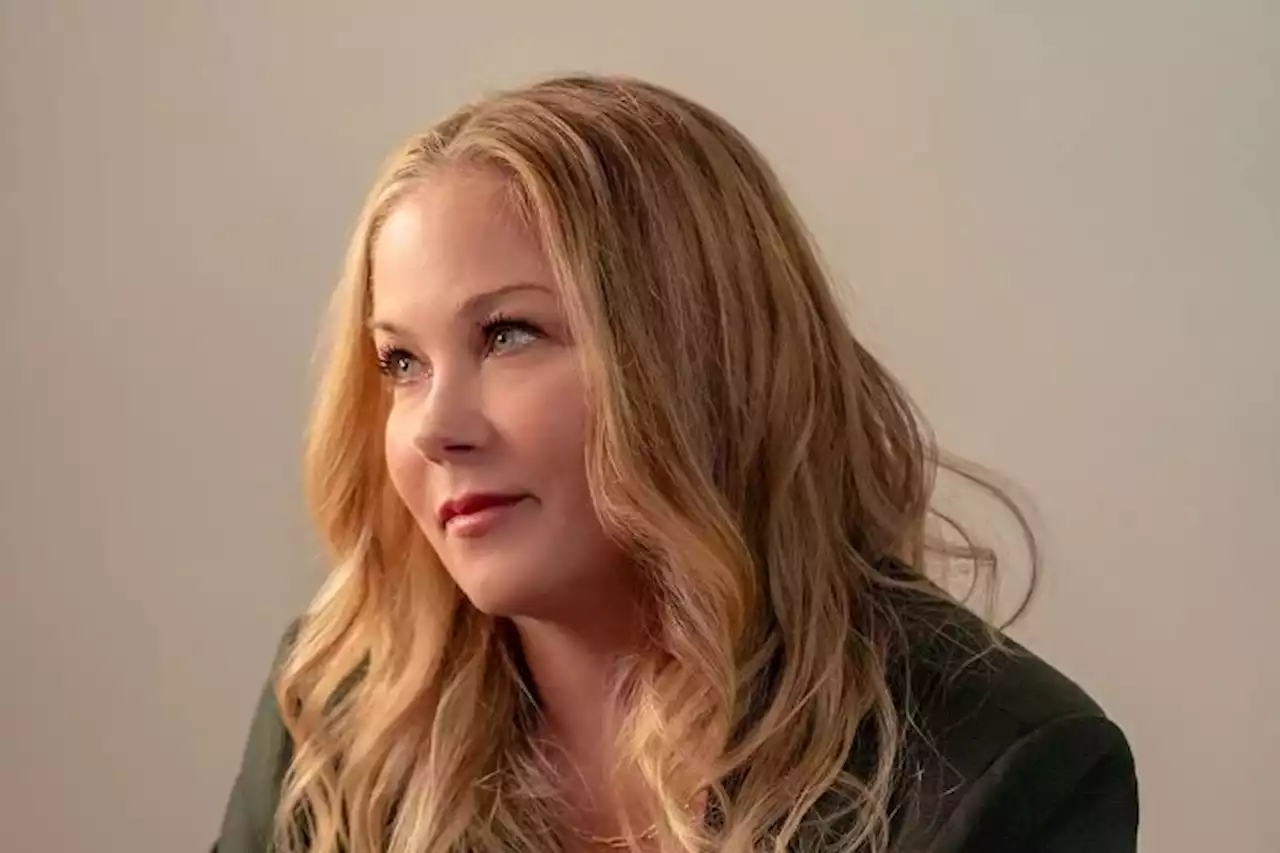 Christina Applegate ‘Pretty Convinced’ That ‘Dead To Me’ May Be Her Final Acting Role Due To MS