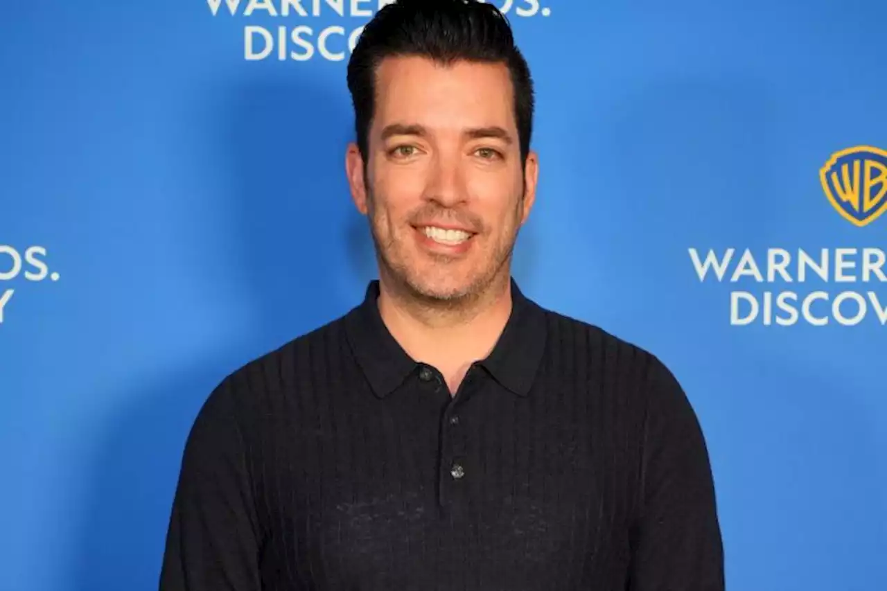 Jonathan Scott On His Holiday Plans With Zooey Deschanel And New Season Of ‘Celebrity IOU’ (Exclusive)