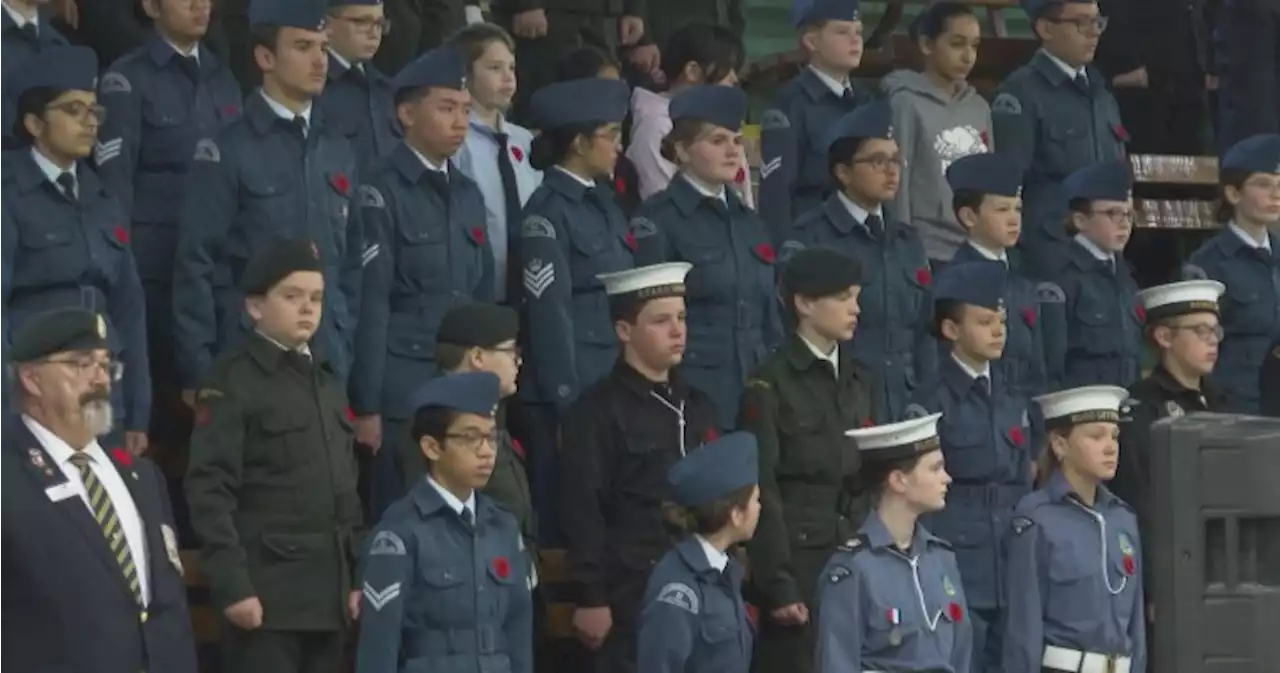 Hundreds gather in Lethbridge for Remembrance Day ceremony - Lethbridge | Globalnews.ca