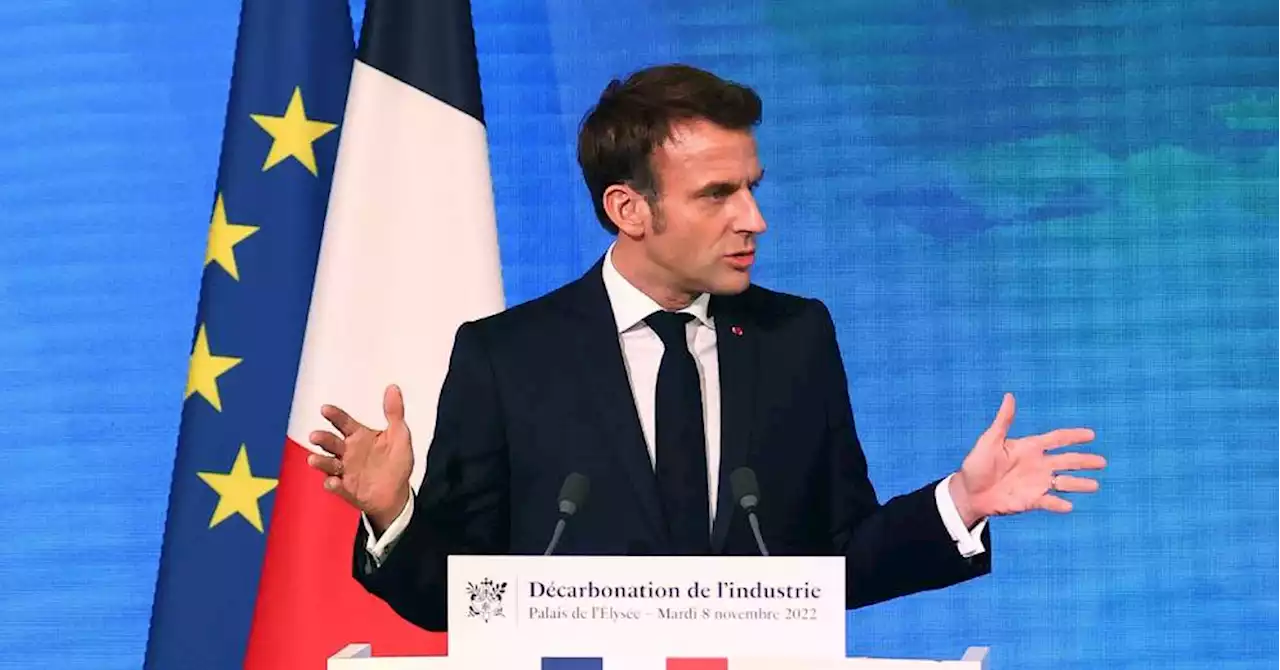 Macron reçoit des femmes iraniennes et salue leur 'révolution'