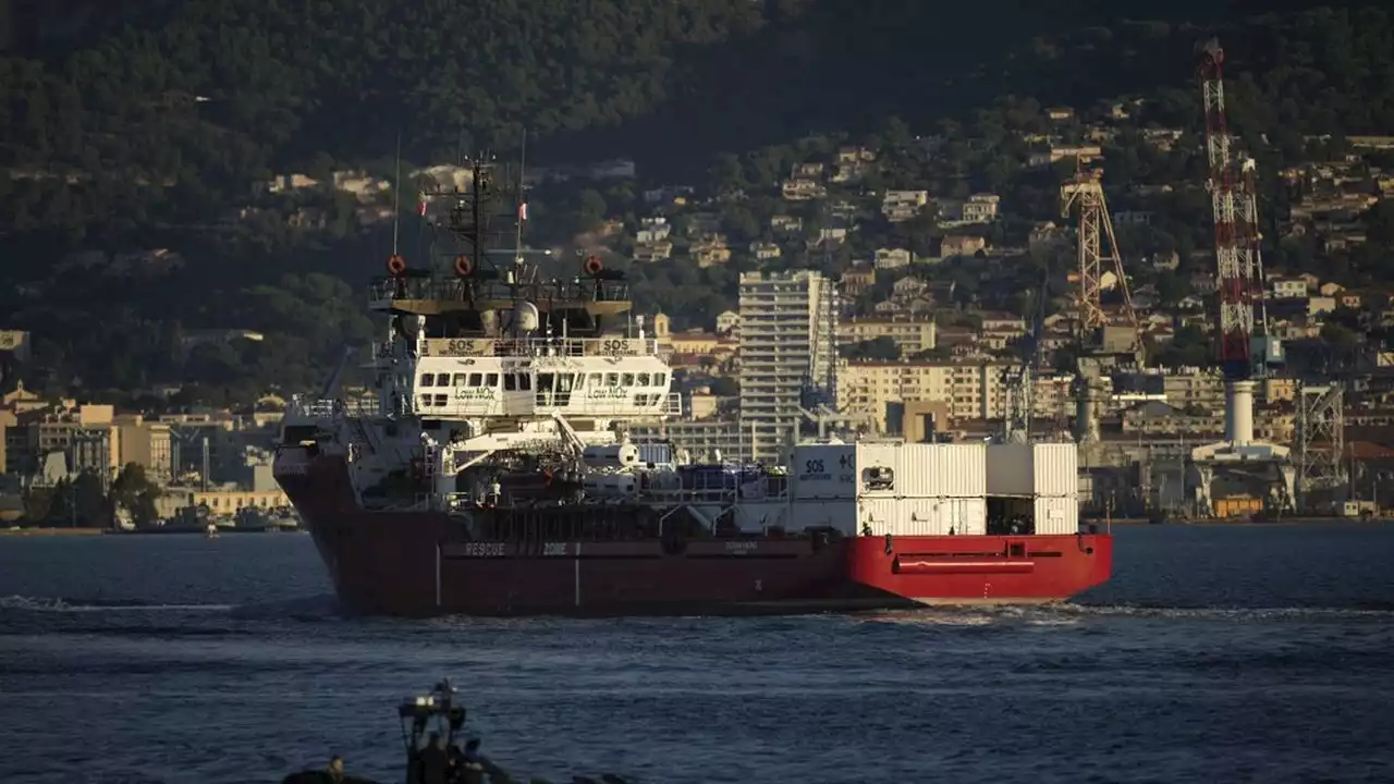 Le navire humanitaire Ocean Viking a accosté en France