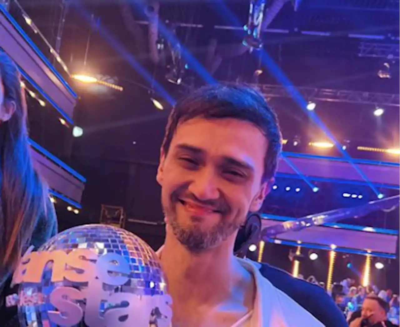 Billy Crawford, dance partner declared champs in French version of 'Dancing With the Stars'