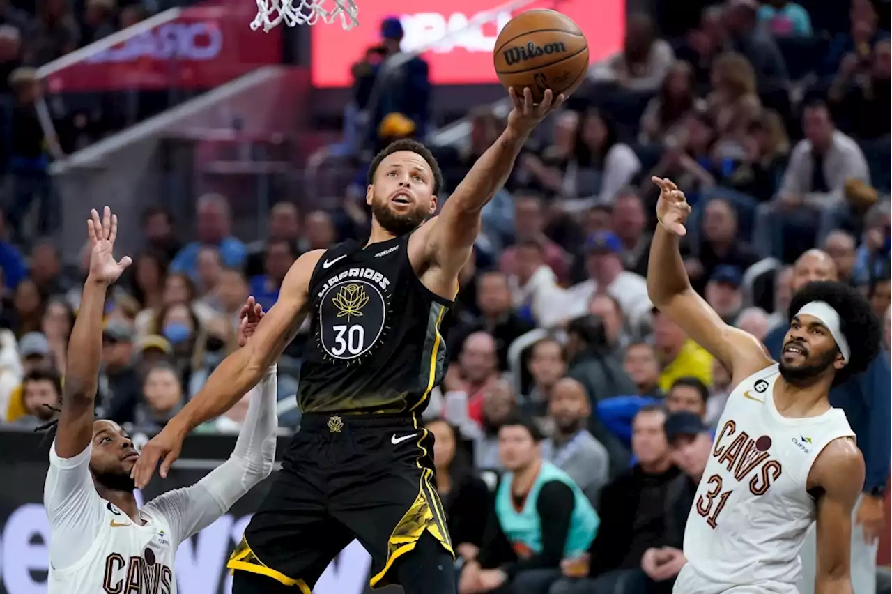 Steph Curry takes over fourth quarter to lead Warriors to win over Cavaliers