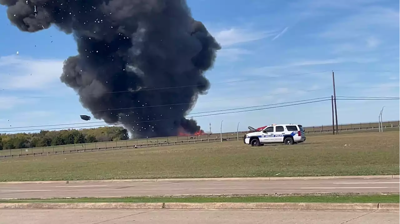 2 Planes Crash Mid-Air During Air Show at Dallas Executive Airport