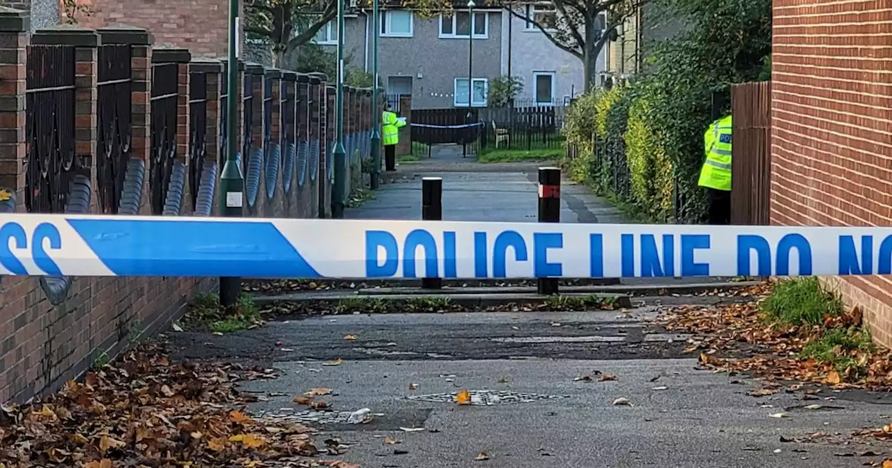 Updates as large police cordon up in residential city street