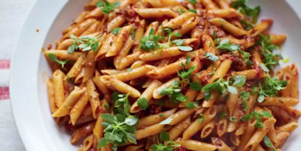 Jools Oliver's pregnant pasta recipe by Jamie Oliver