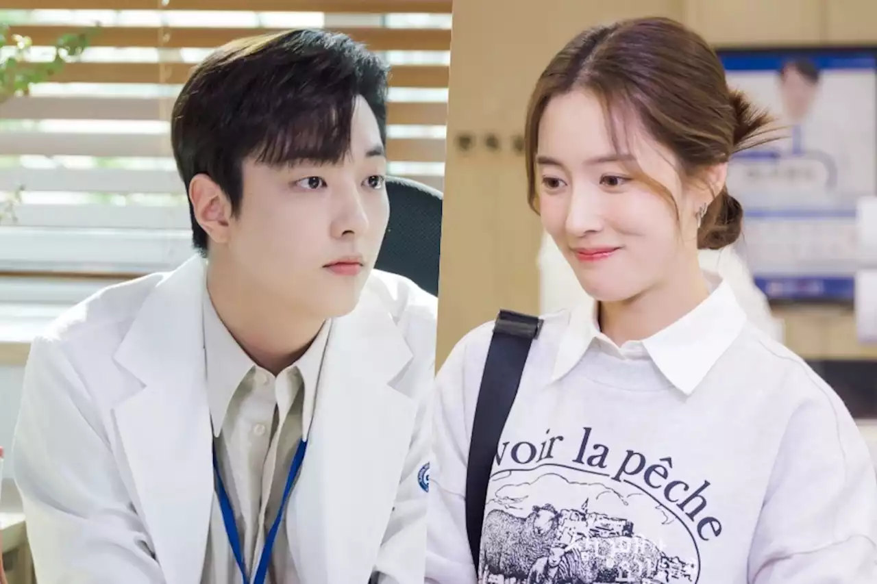 Lee Yoo Jin And Wang Bit Na Are A Doctor And Patient With History In “Three Bold Siblings”