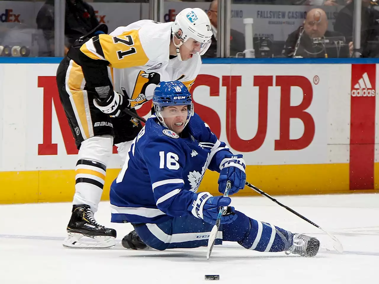 Maple Leafs fall to Malkin, Penguins in Hall of Fame game