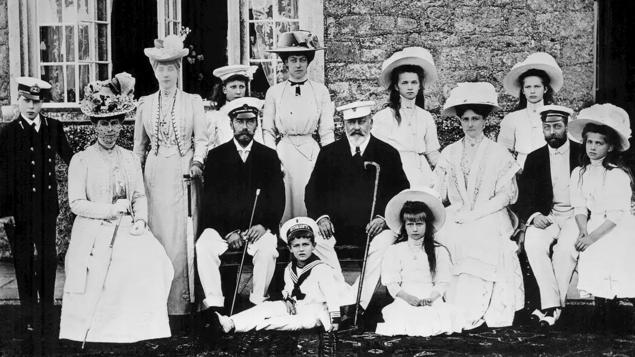 What Really Happened Between the British Royal Family and the Romanovs?