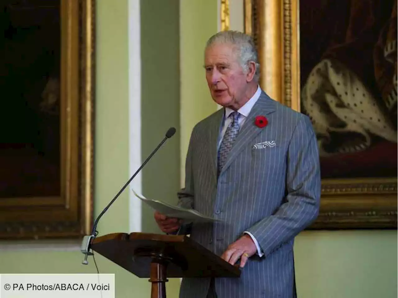 Charles III généreux : le roi d'Angleterre fait un magnifique cadeau au personnel de Buckingham Palace - Voici