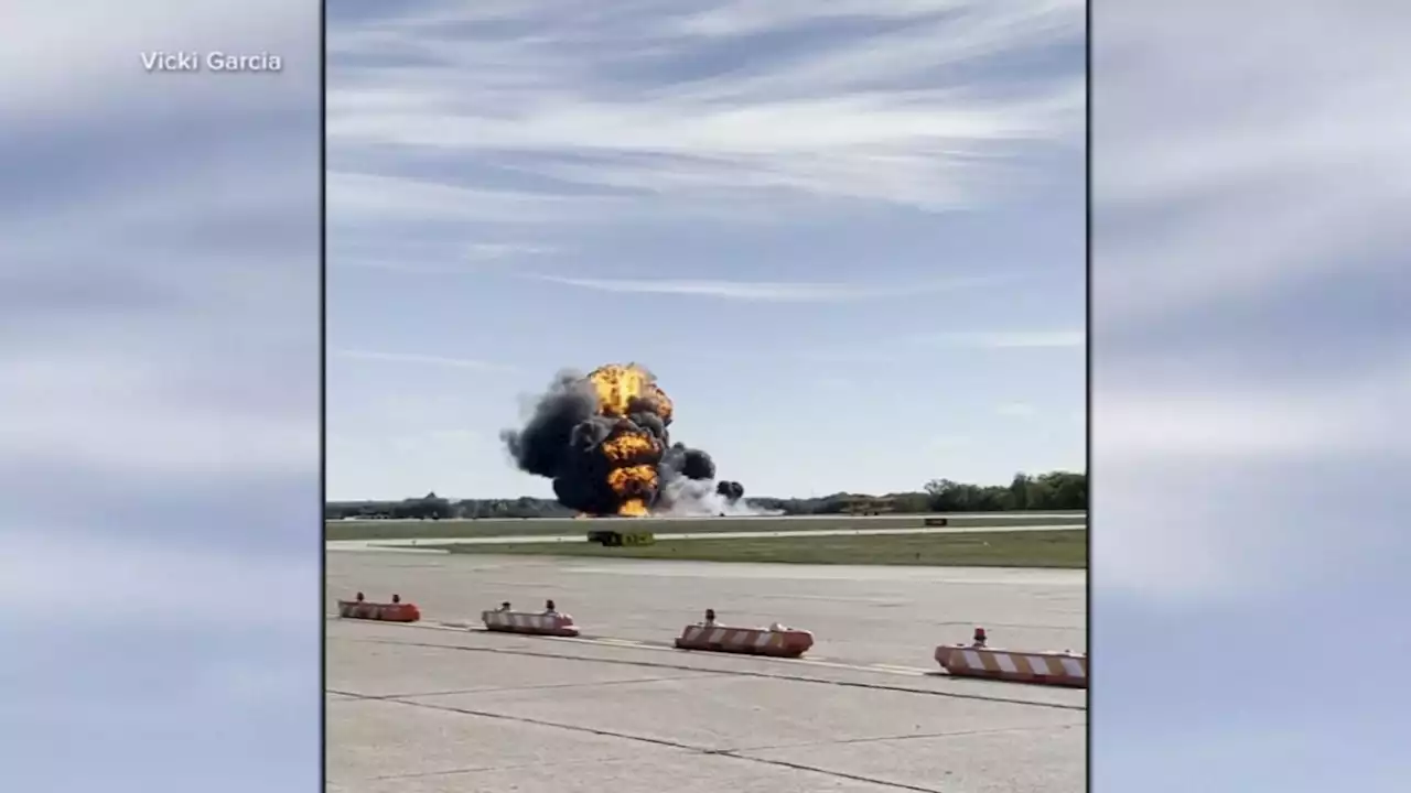 Dallas air show crash: 6 killed in vintage plane collision, Texas officials say