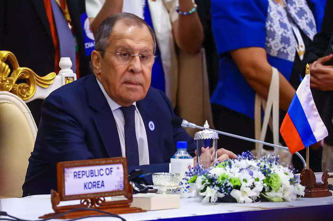 Russia, Lavrov: 'Nato? Non è chiaro da chi debbano difendersi'