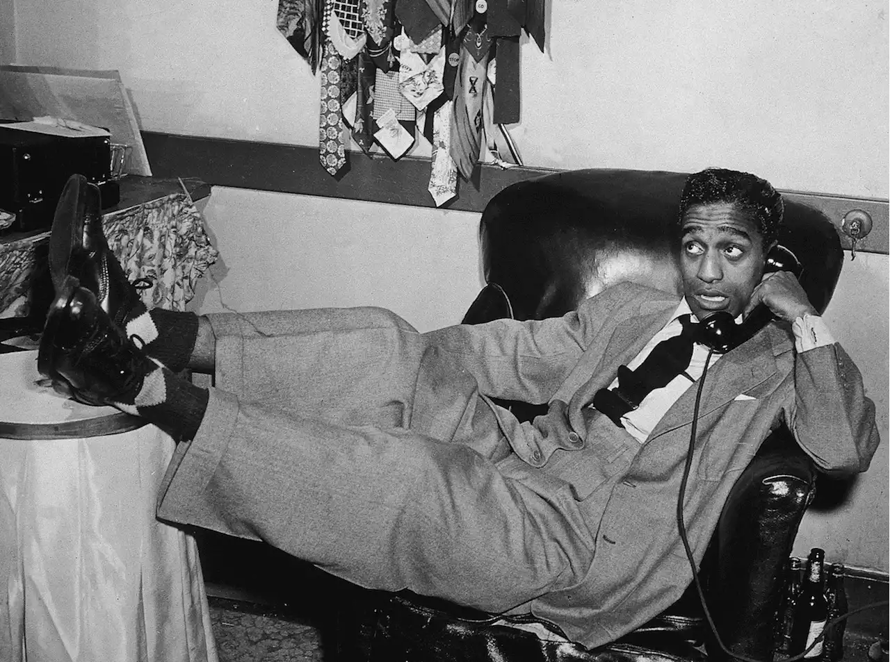 Sammy Davis Jr. & Kim Novak's Affair Led to a Threat on His Life