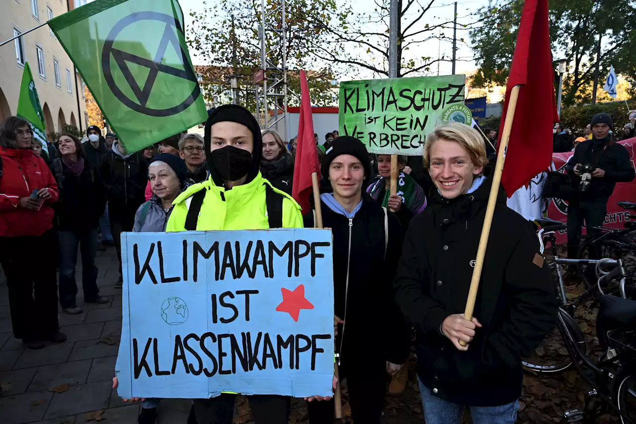 Lautstarker Protest gegen Präventionshaft von Klimaaktivisten