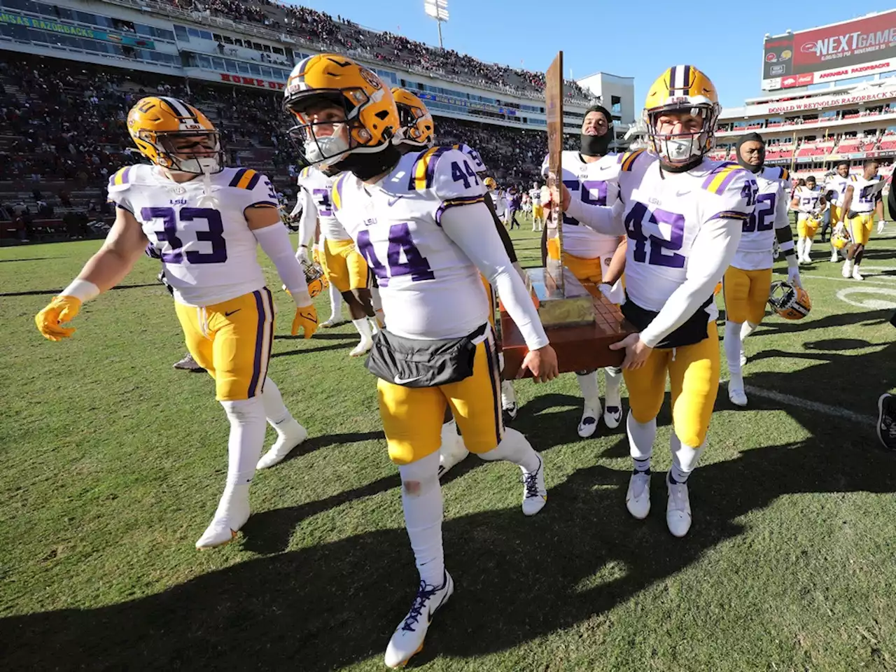 COLLEGE FOOTBALL FRENZY: LSU secures NCAA's SEC West crown, knocking Alabama out of CFP