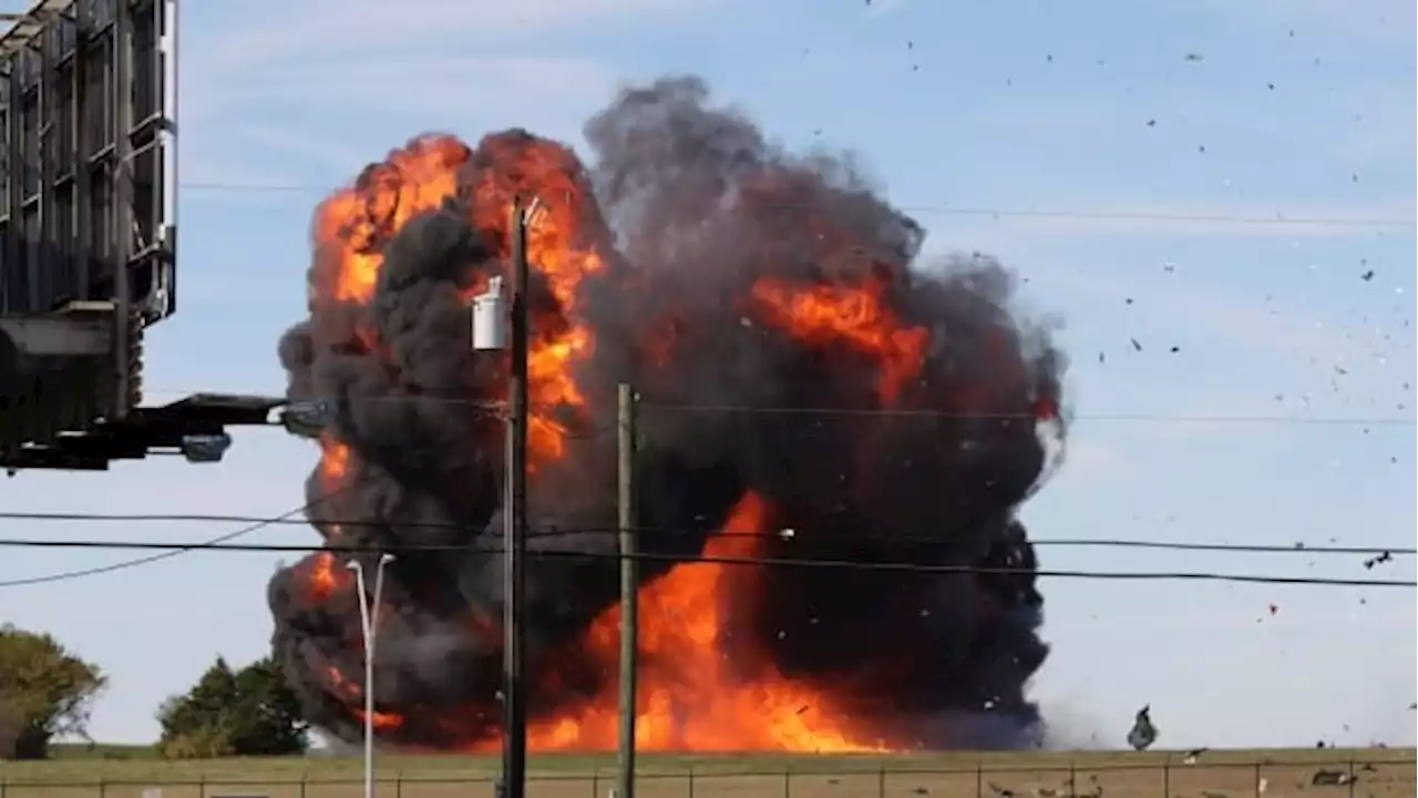 WW II-era planes collide mid-air at Dallas air show | CBC News