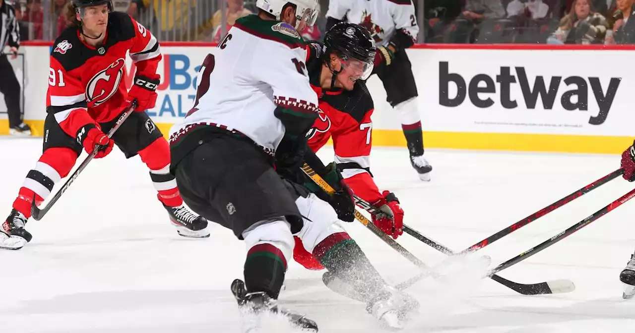 Boqvist helps Devils beat Coyotes for 9th straight