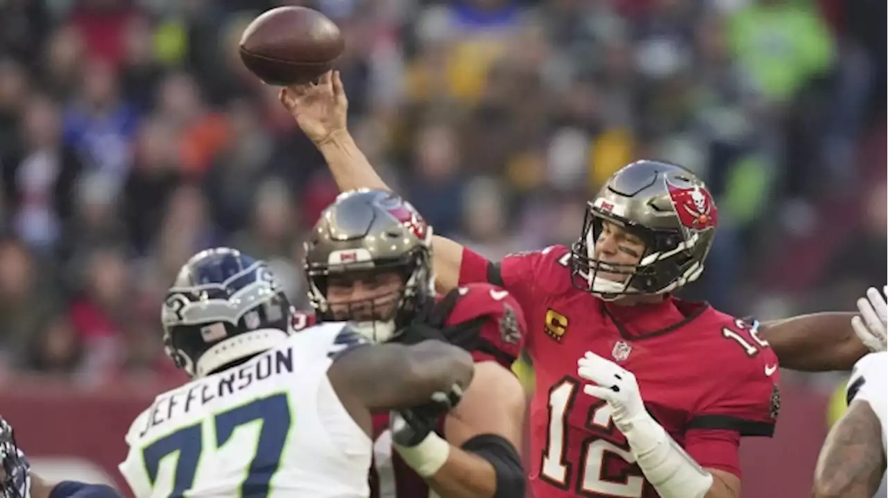 Brady, Bucs beat Seahawks 21-16 in historic Germany game