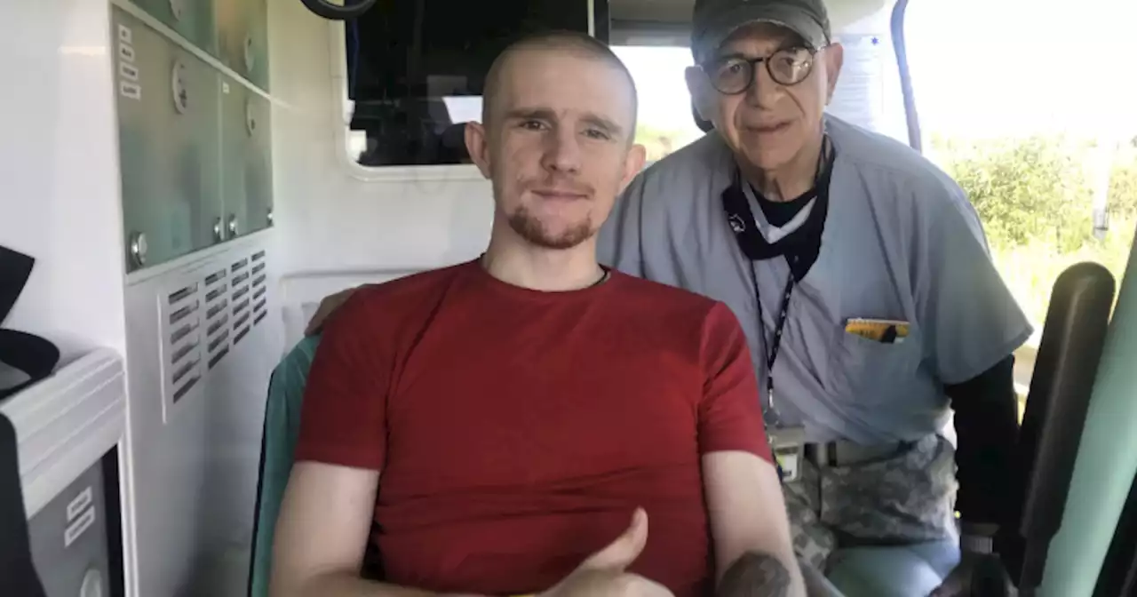 Emergency VA doctor, 70, travels to Ukraine to help war victims: 'It broke my heart leaving'