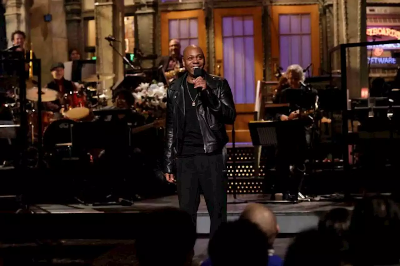 Dave Chappelle Focuses ‘Saturday Night Live’ Monologue On Kanye West Controversy