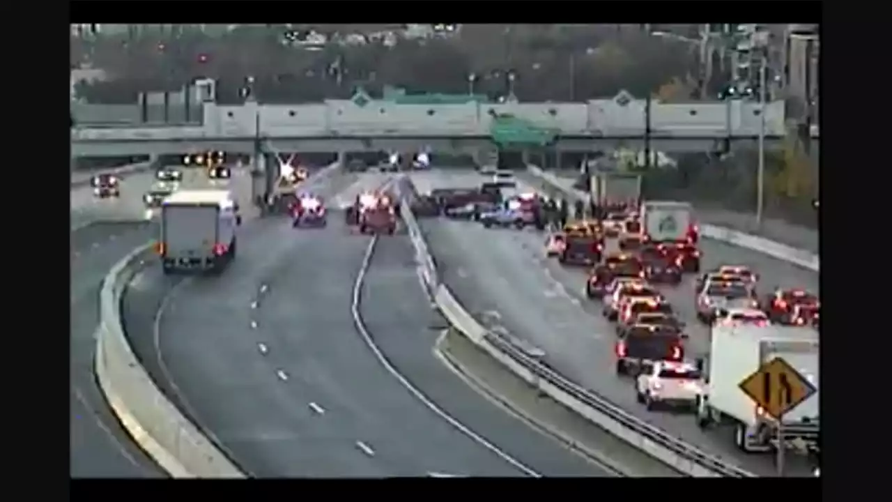 I-95 South crash: 2 killed after 2 separate accidents near Penn's Landing