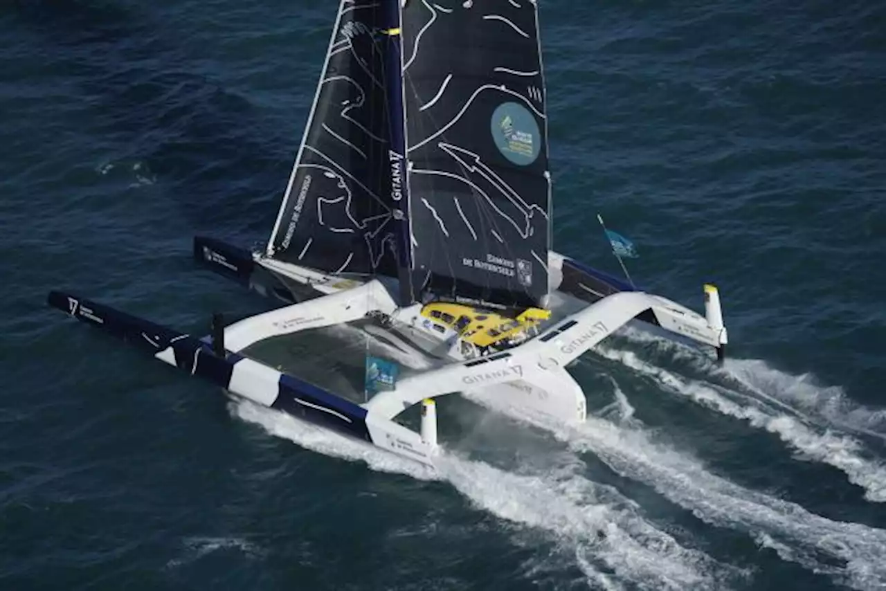 Charles Caudrelier devance légèrement François Gabart sur le Route du Rhum