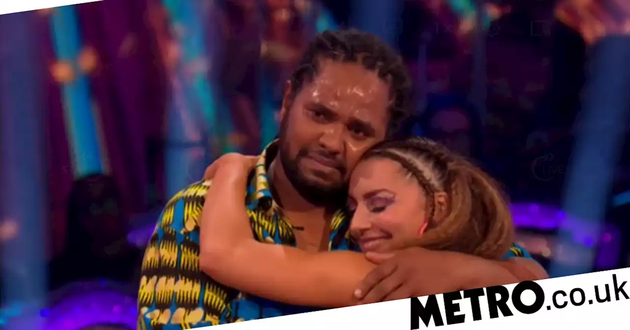 Hamza Yassin in tears after emotional performance dedicated to his family