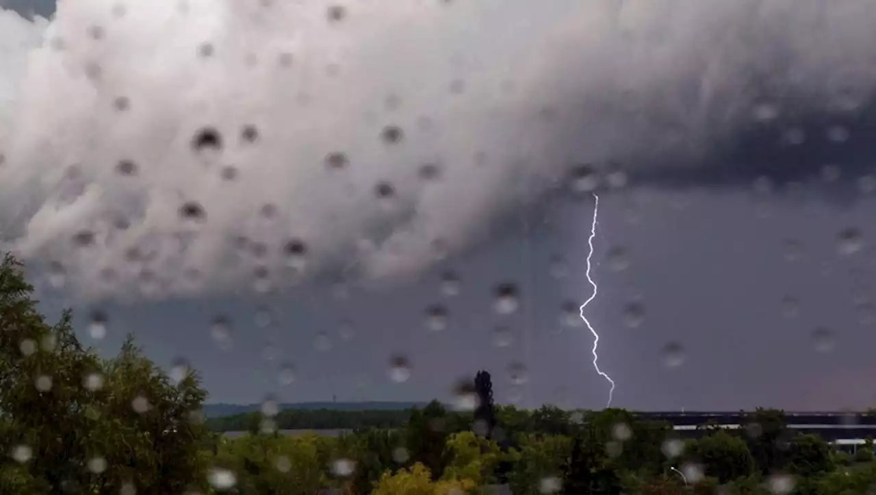 Orages et inondations : cinq départements en vigilance jaune, dont le Gard et l'Hérault