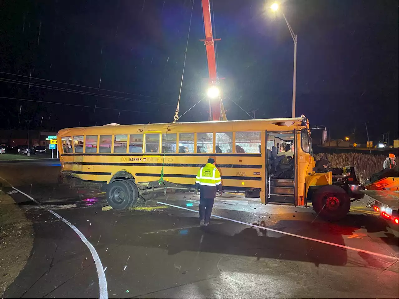 At Least 16 Hurt, 3 Critically, After Semi Slams Into Chicago High School Hockey Team's Bus