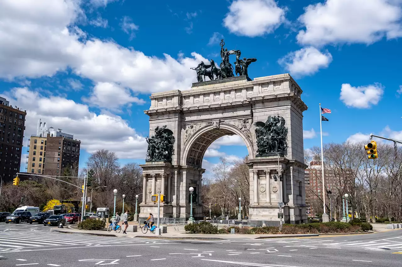 Could Grand Army Plaza Go Car-Free? What the Future Holds for Brooklyn Landmark