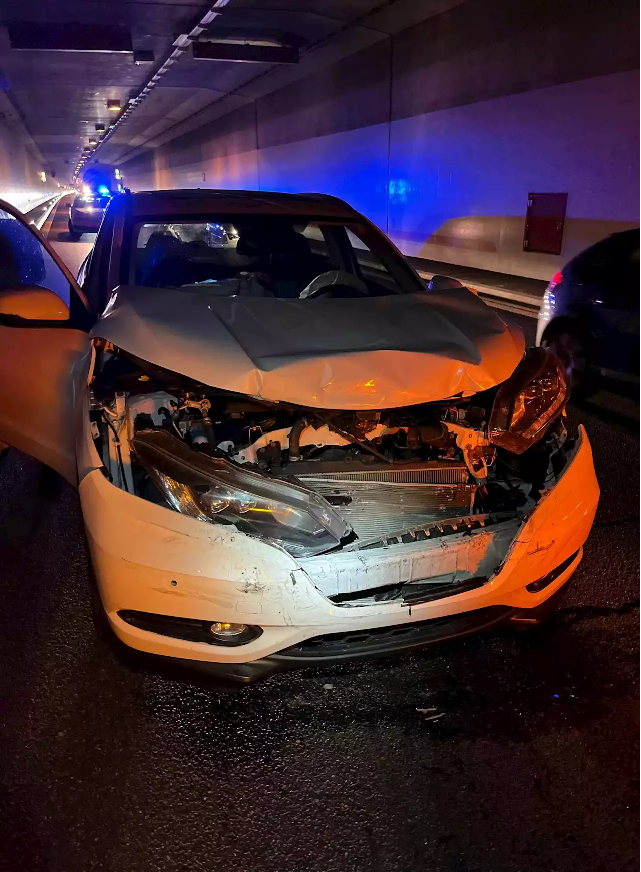 A5 bei Grenchen SO: Auffahrkollision im Wititunnel