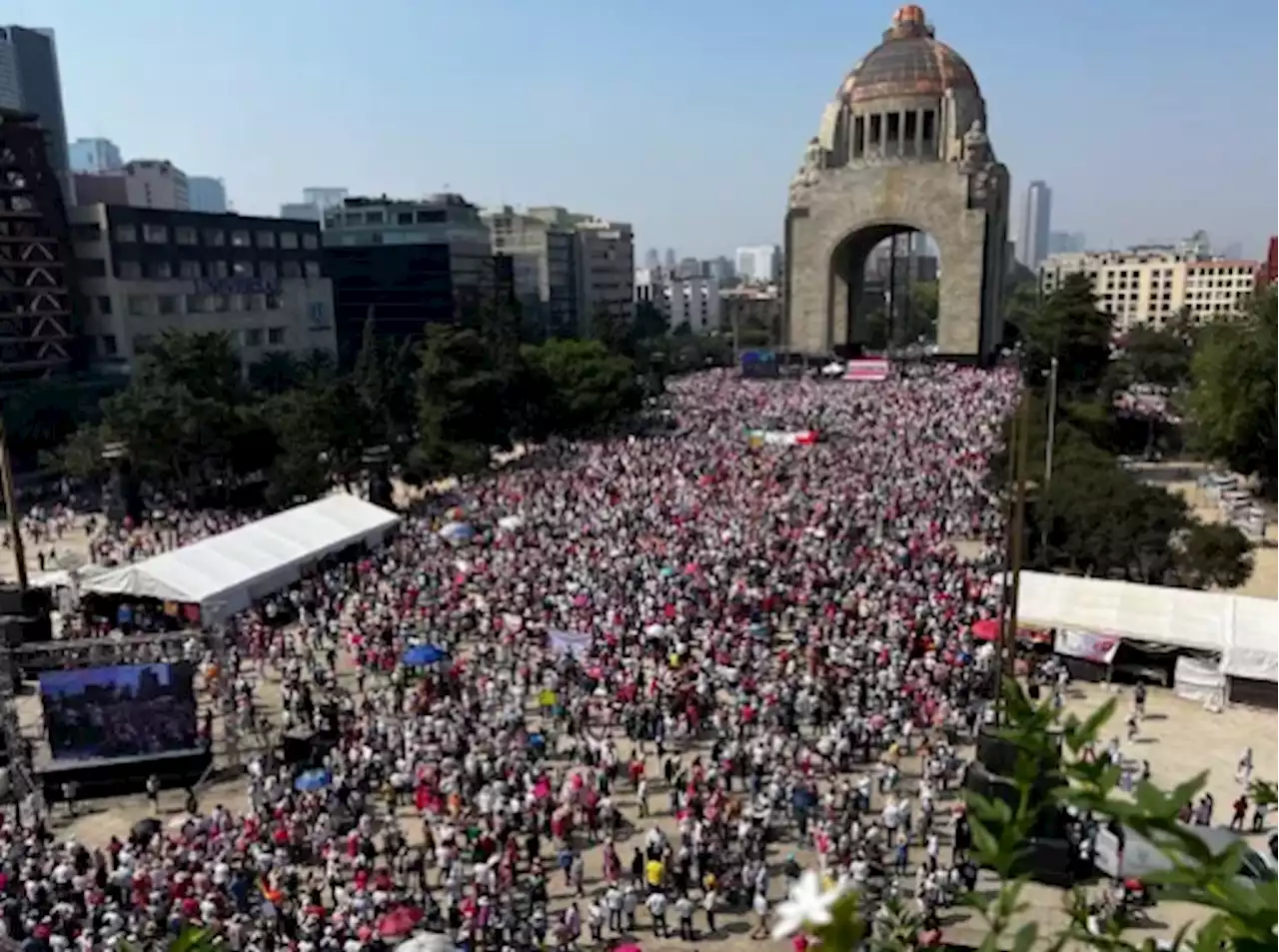 #EnVivo | Manifestantes lanzan consignas contra el Presidente por la Reforma al INE