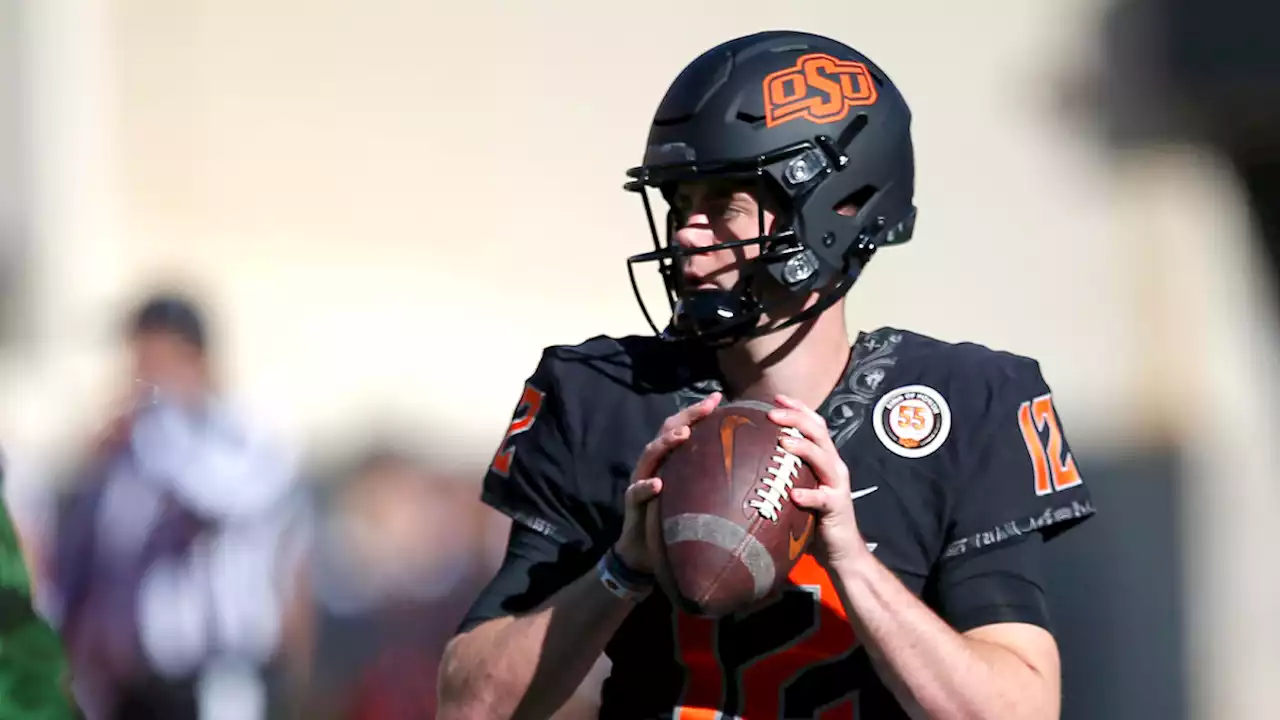 Watch: Mike Gundy Benches His Son After Ill-Advised Throw That Leads to Interception