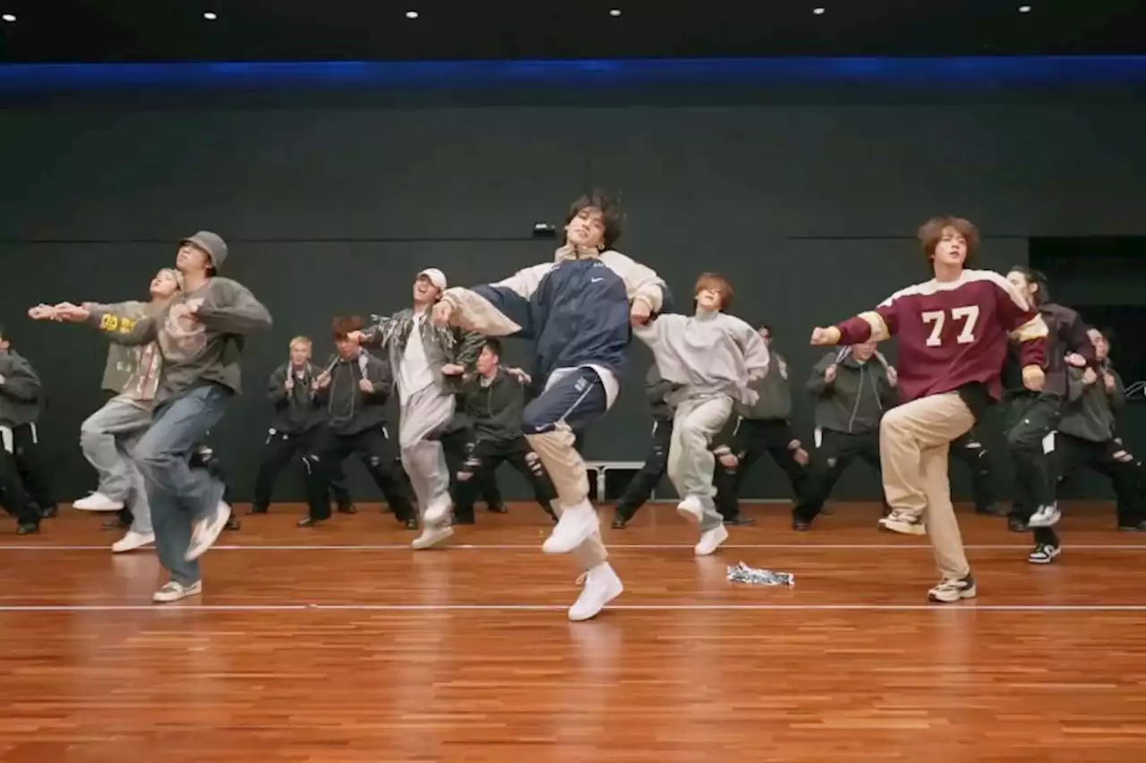 Watch: BTS Goes Hard In Epic Dance Practice Video For “Run BTS”