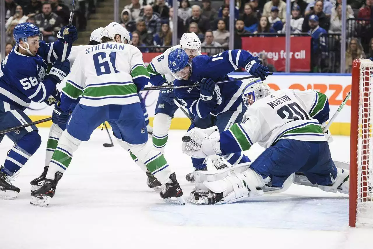 Toronto Maple Leafs rally for 3-2 victory over struggling Canucks - Terrace Standard