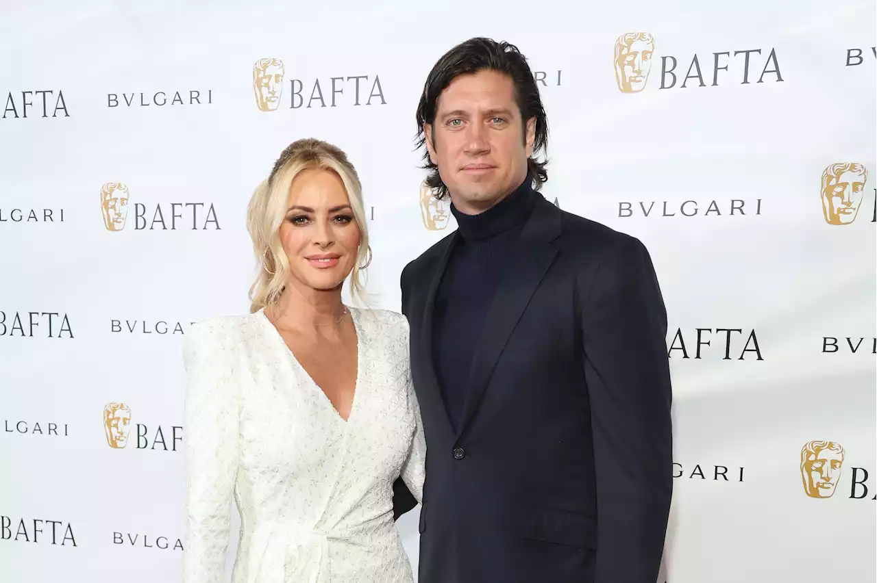 Vernon Kay defends wife and Strictly host Tess who was described as 'dull'