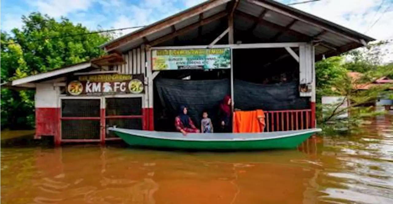 Flood evacuee tests positive for Covid-19 in Kelantan