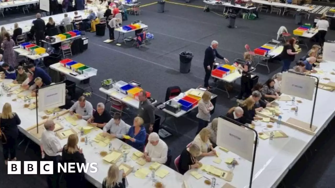 Barnsley election: Council criticised after vote-counting error