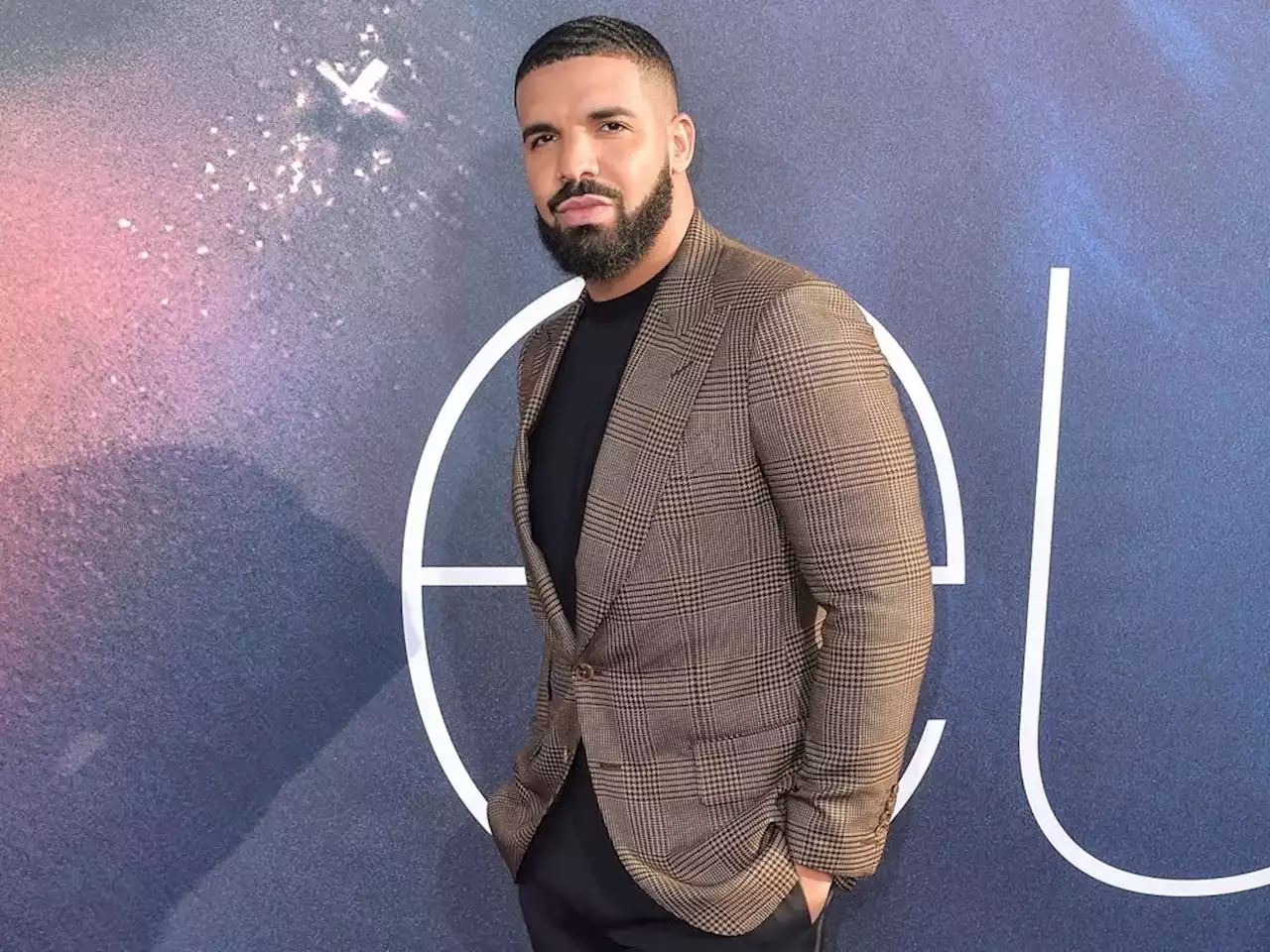 Drake loses $2 million UFC bet days after being sued by Vogue publishers