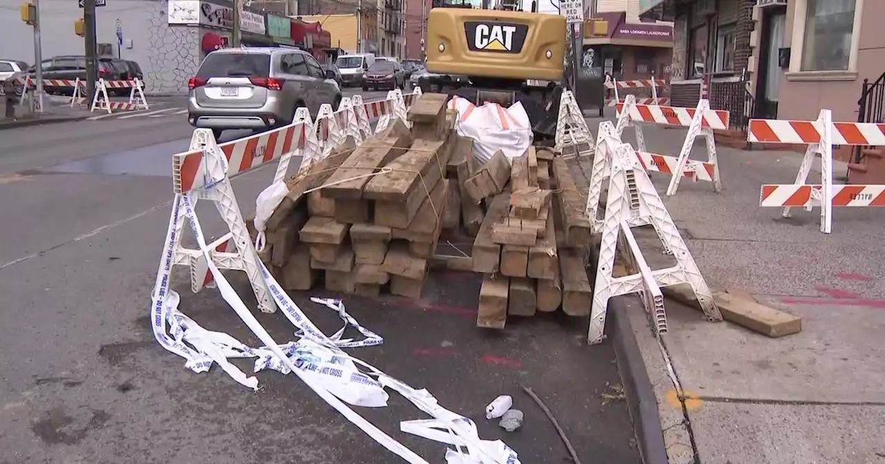 NYPD: Man struck in head with wooden board, killed after dispute outside Queens gas station