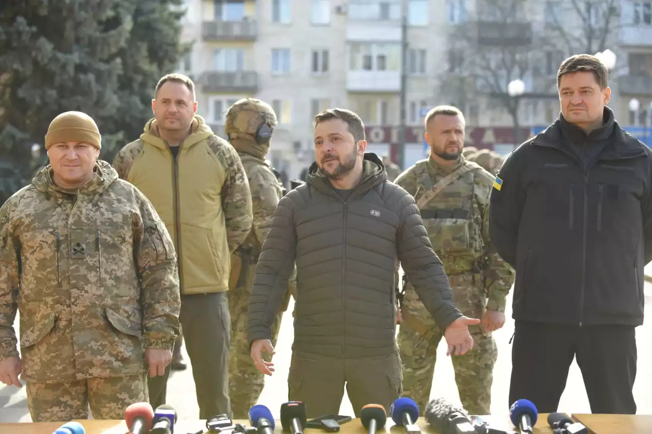 Ukraine war: Zelenskiy visits recaptured Kherson, says hundreds of Russian war crimes documented