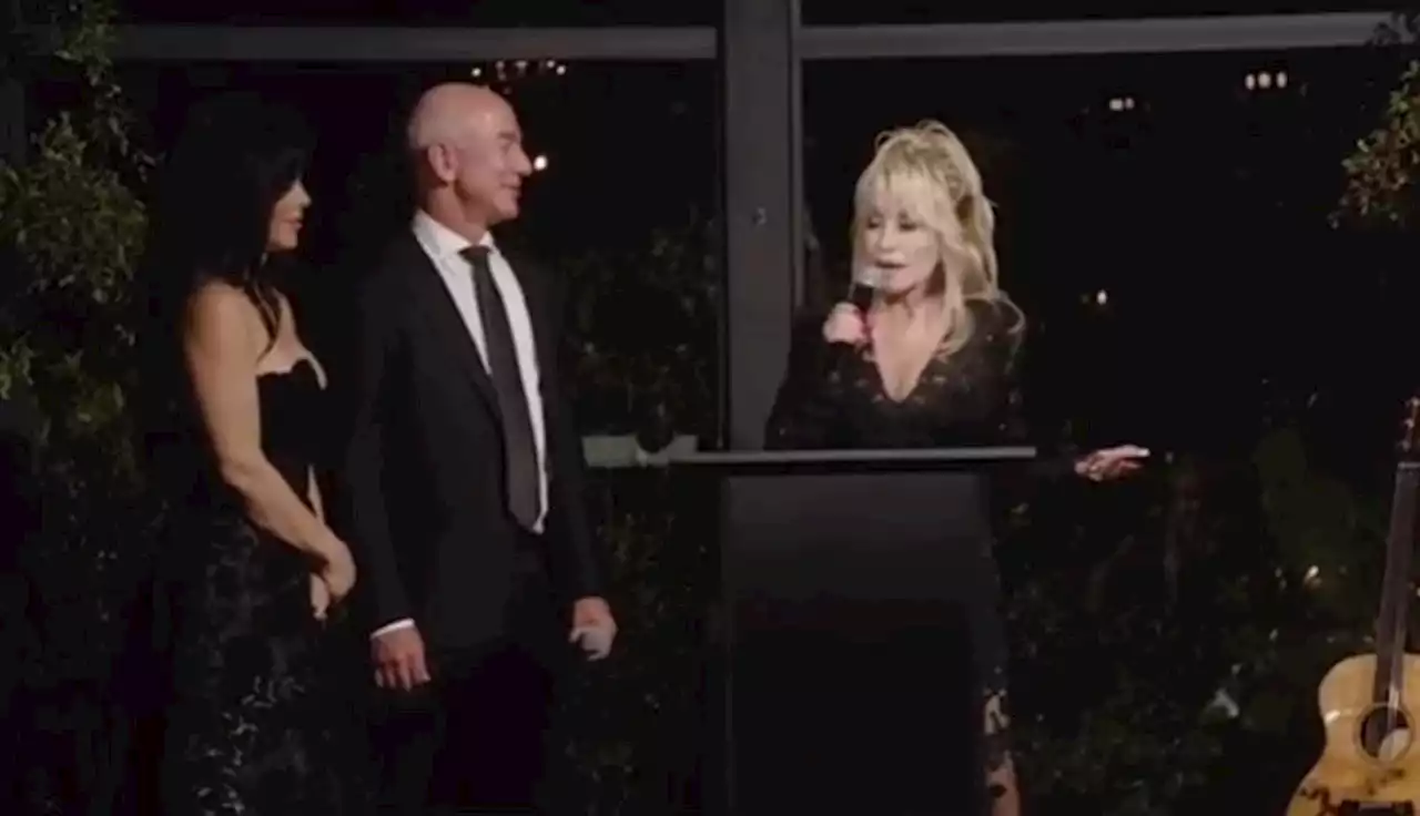 Dolly Parton receives $100-million award from Jeff Bezos