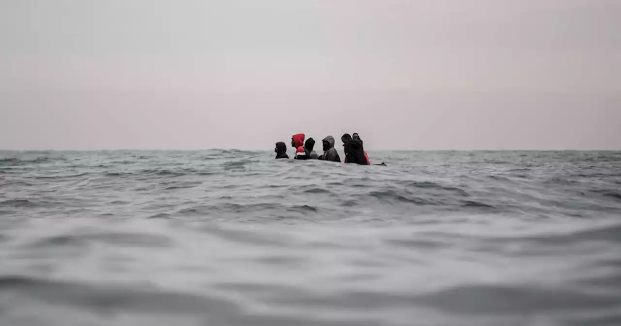 Un nouvel accord signé entre Paris et Londres contre les traversées de migrants dans la Manche