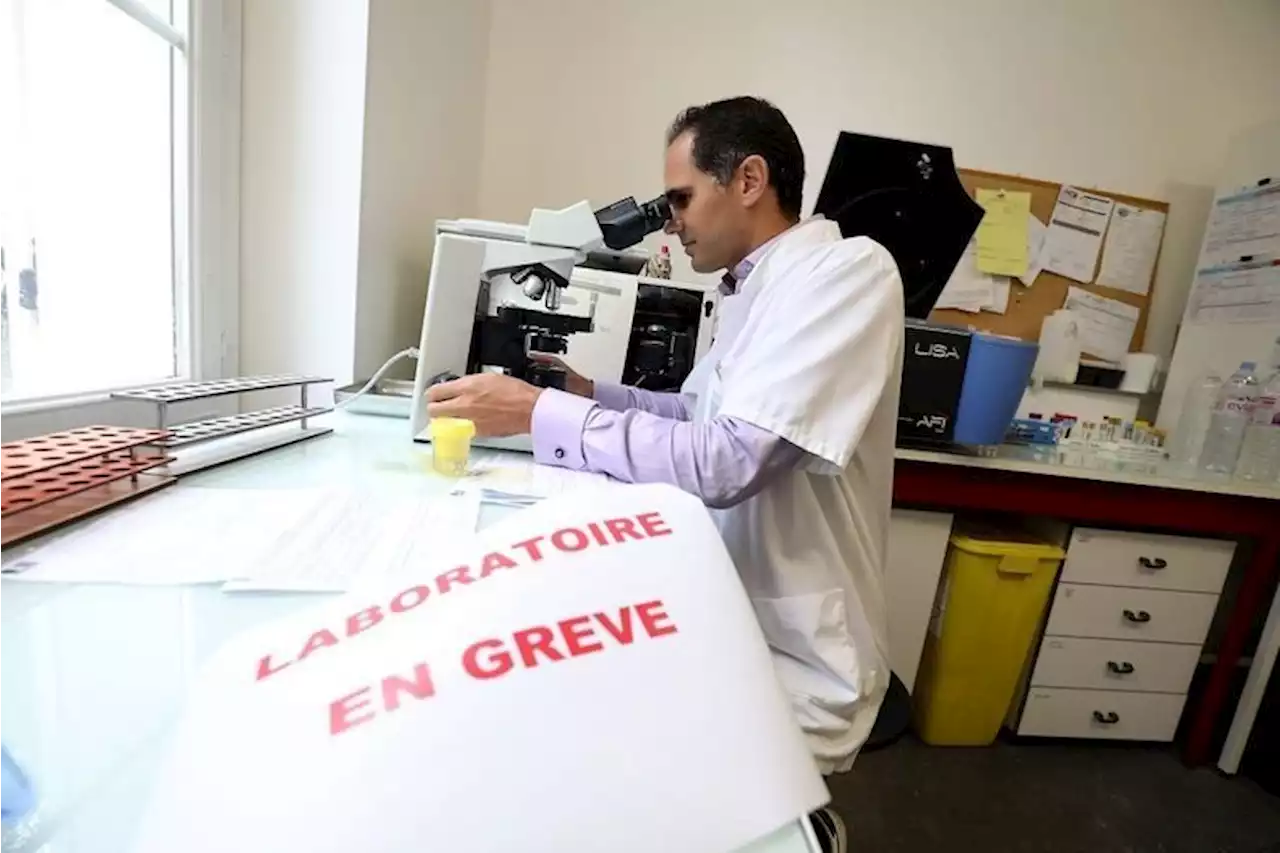 Le gouvernement demande des économies aux laboratoires d'analyses : nécessaire ou 'folie austéritaire' ?