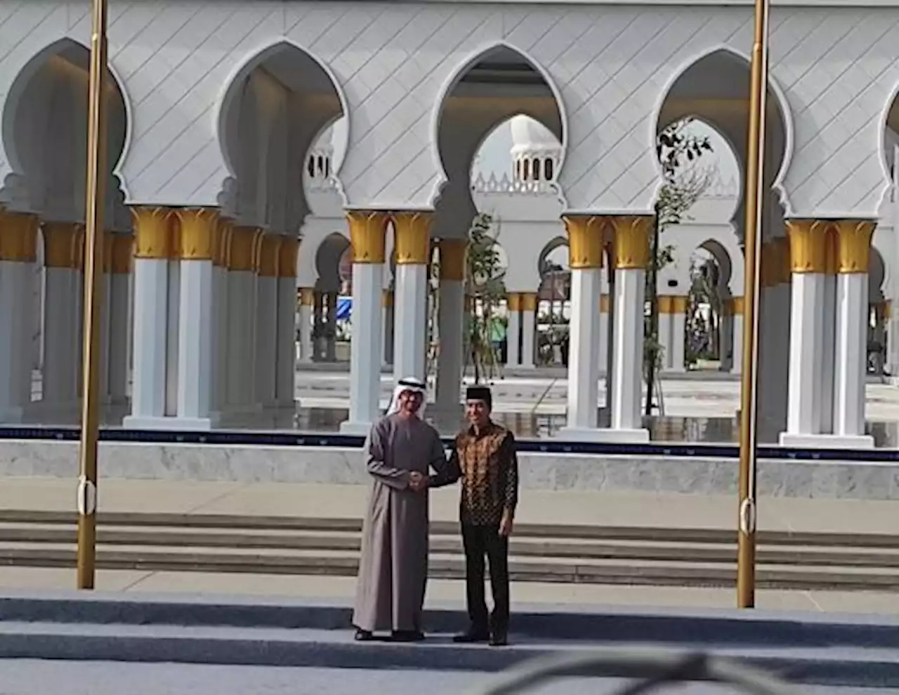 Presiden Jokowi dan MBZ Resmikan Masjid Raya Sheikh Zayed